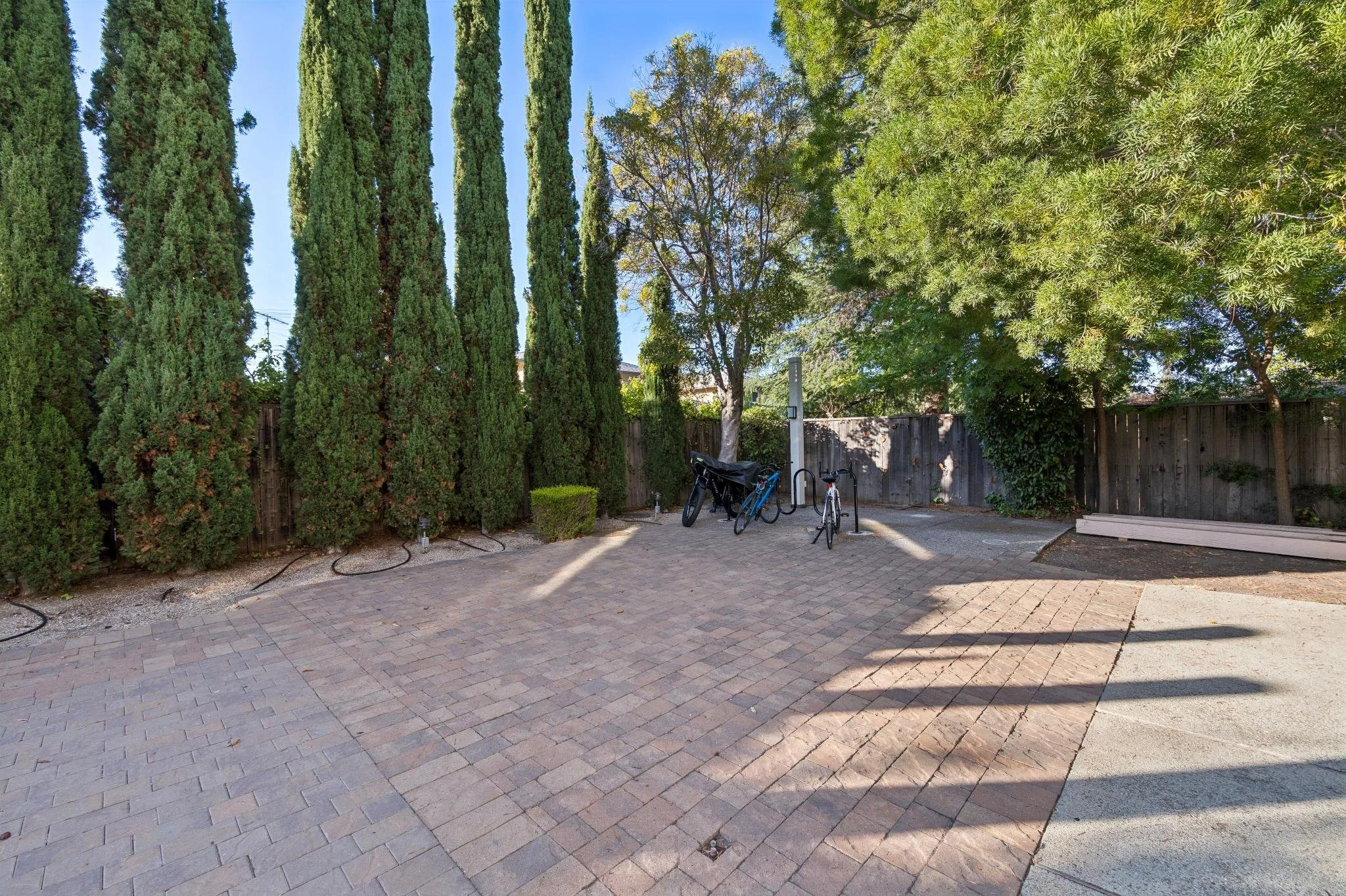 088-4157-el-camino-way-e.94437.pcom.022.jpg
