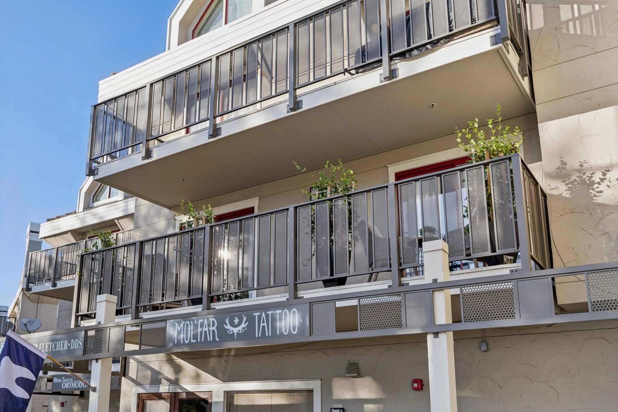 100-4157-el-camino-way-e.94437.pcom.031.jpg