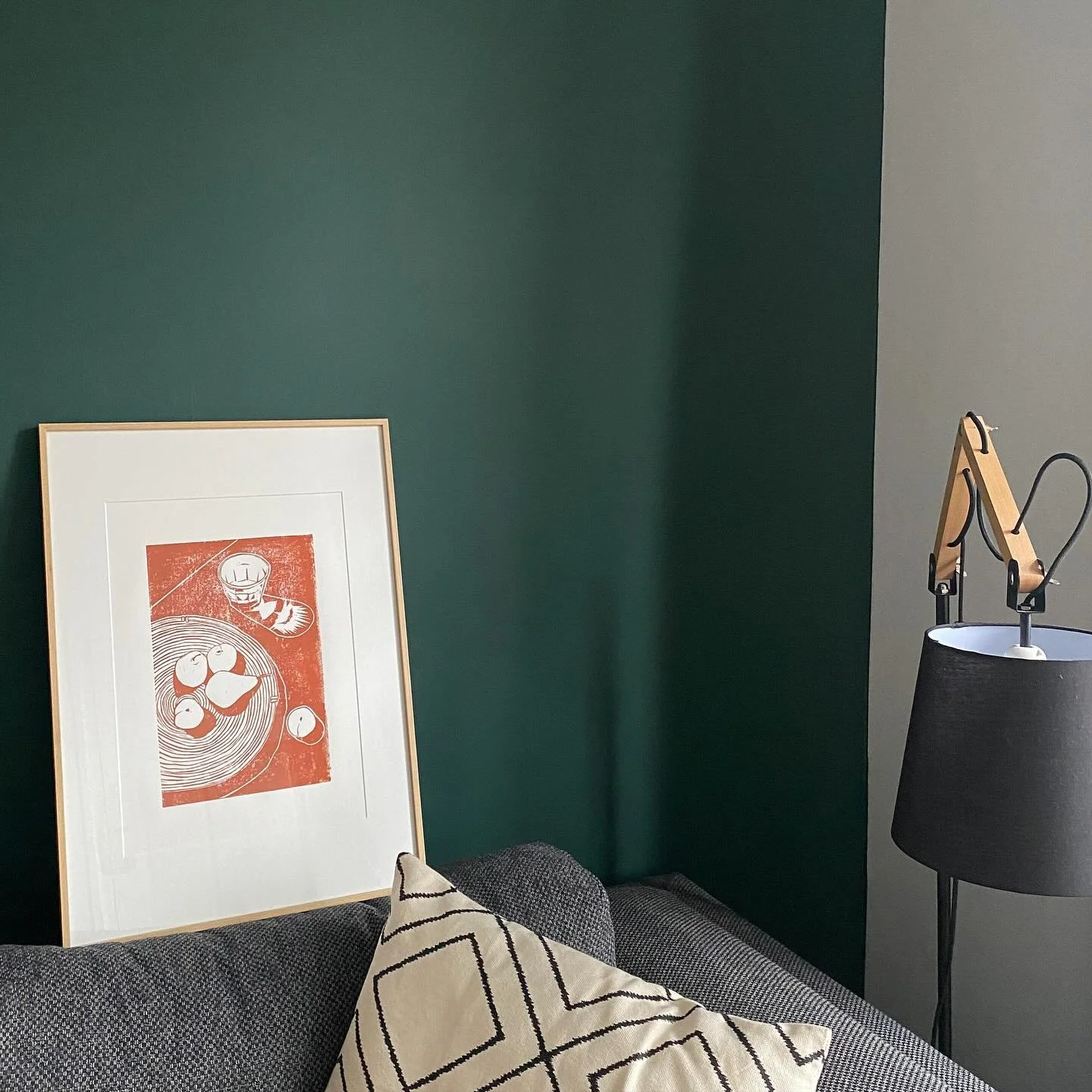 Autumn tones creeping back in to cosy corners of the home.
Print available in A3 and A4
-
Visit etsy.com/uk/shop/BexMenziesStudio 
.
.
.
.
.
.
#BexMenziesStudio #australiancreative #printlife #linocut #earthypalette #blockprint #e17art #blockprinting