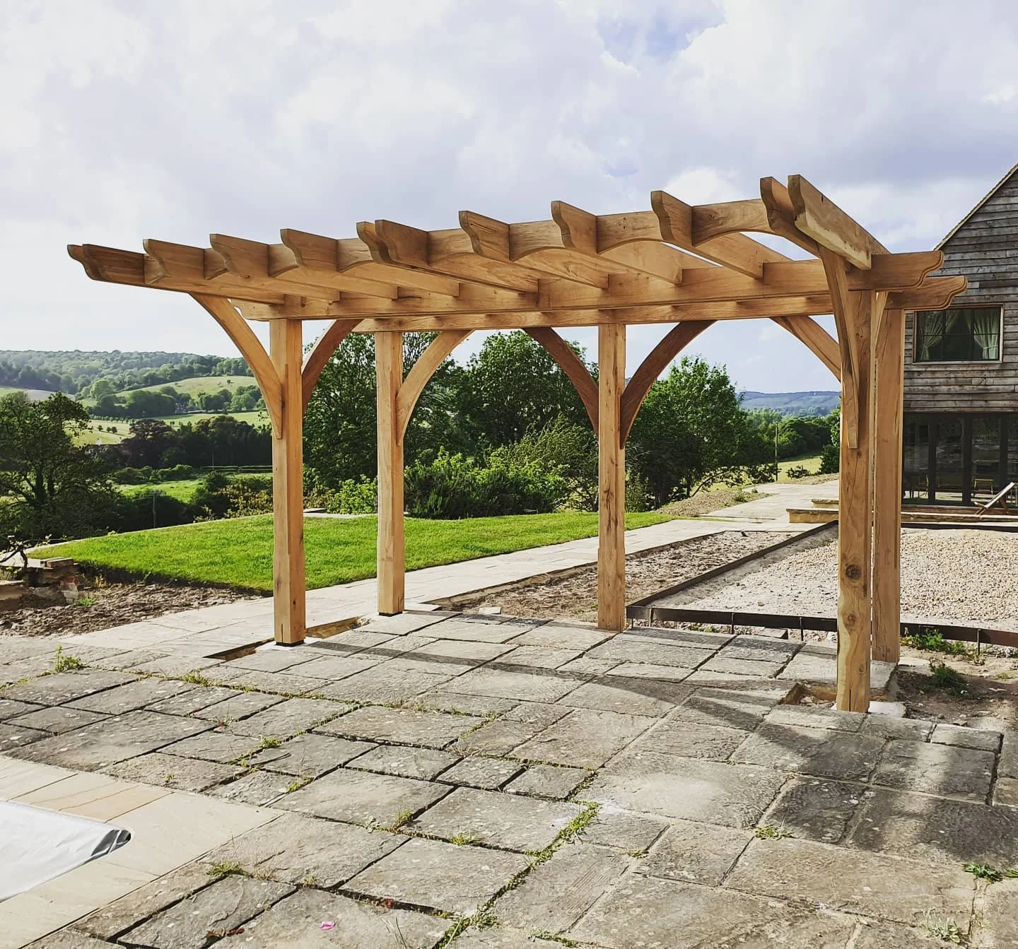 pergola.jpg