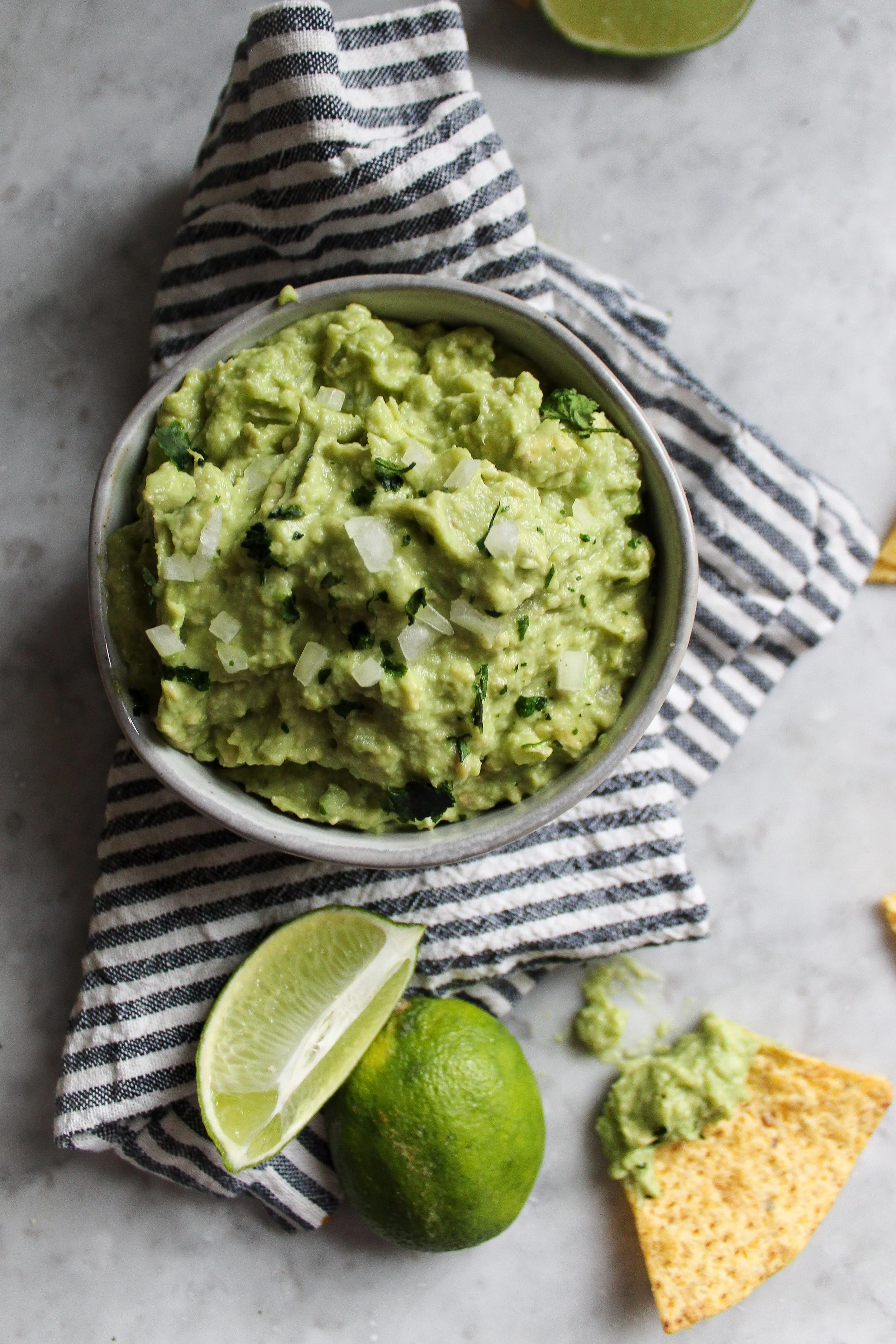 SIMPLE GUACAMOLE