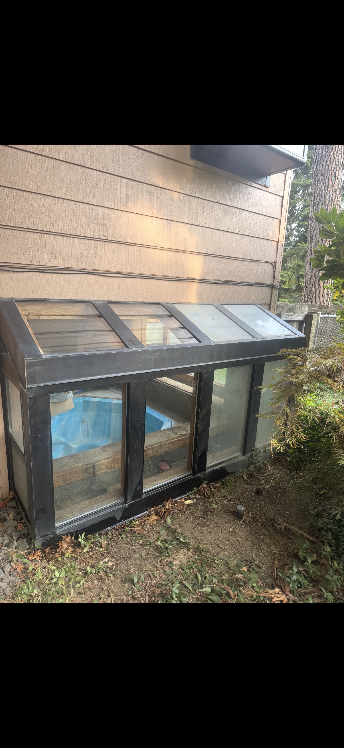 Professional interior /exterior window cleaning by RWC featuring detailed cleaning of residential glass, frames, tracks, and sills.