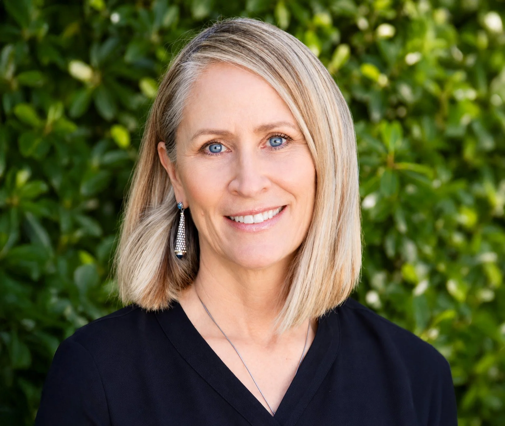 Dr. Liz Henry