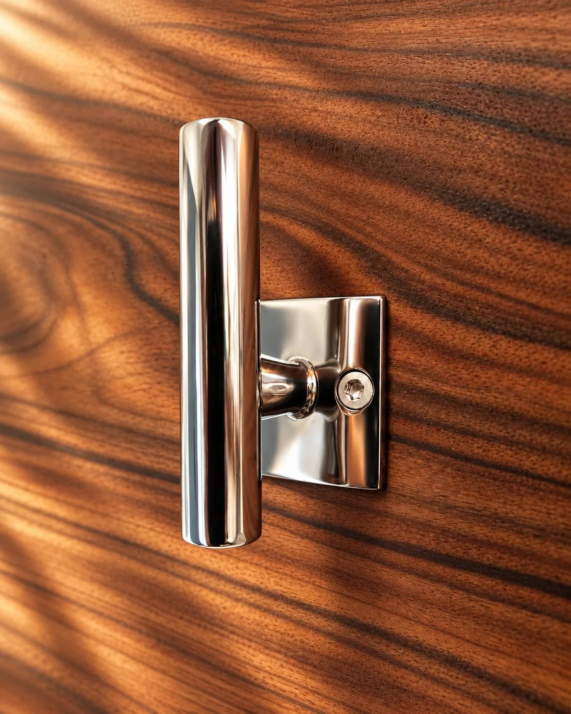coat-rack-luxury-detail-hook-natural-4x5.jpg
