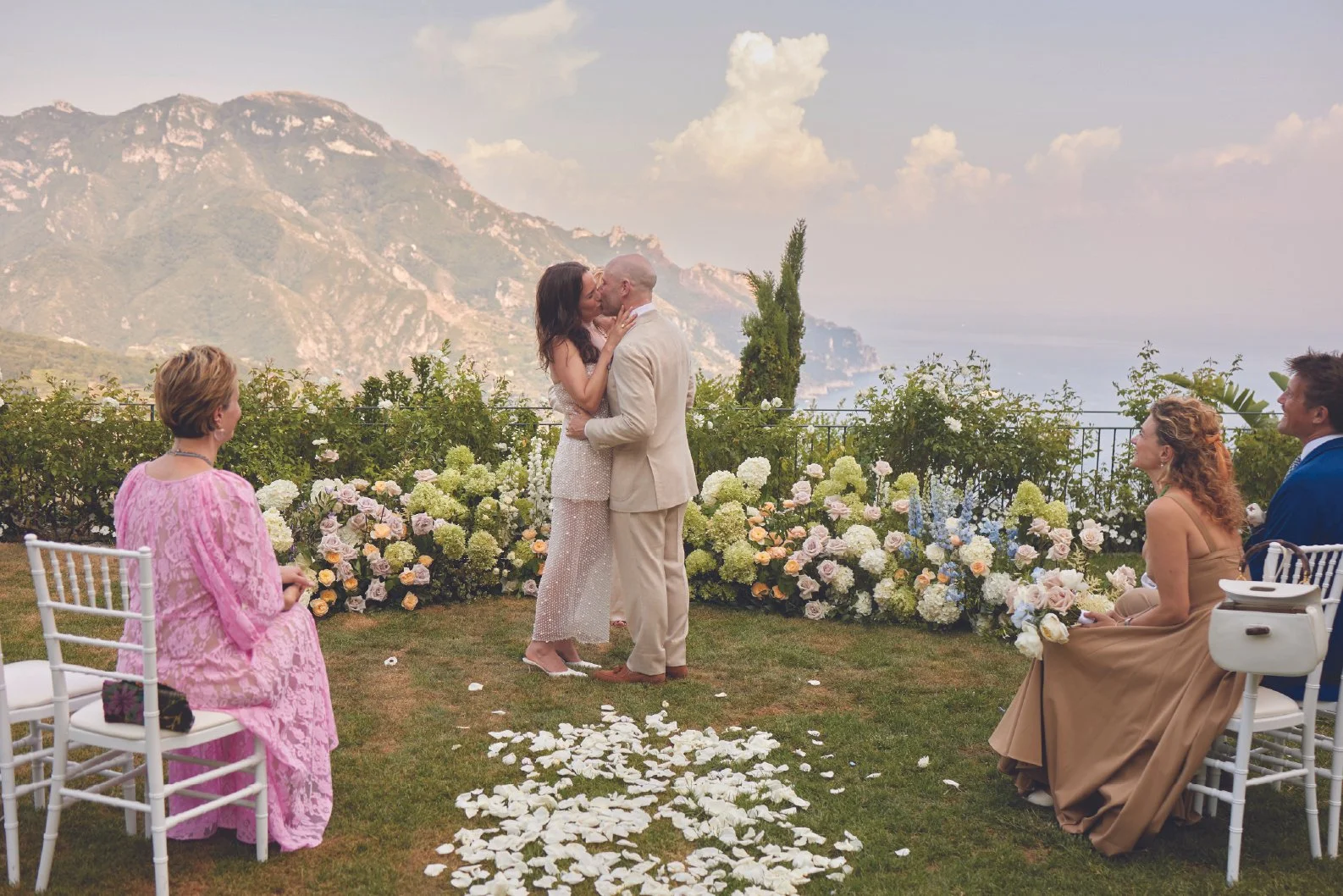 elizabethreaser-bruce-gilbert-vogue-wedding-ceremony11-100.jpg
