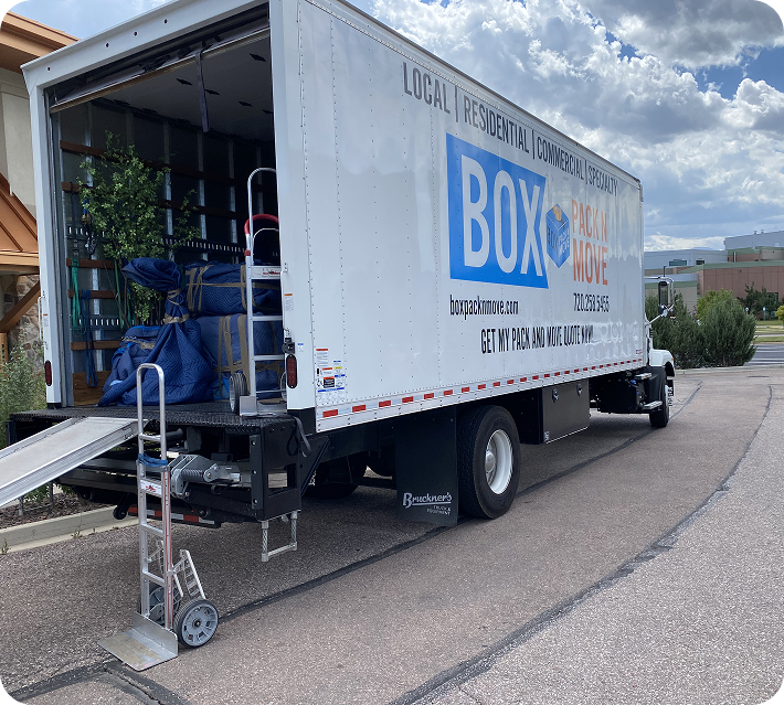 Fountain moving company truck with loading ramp
