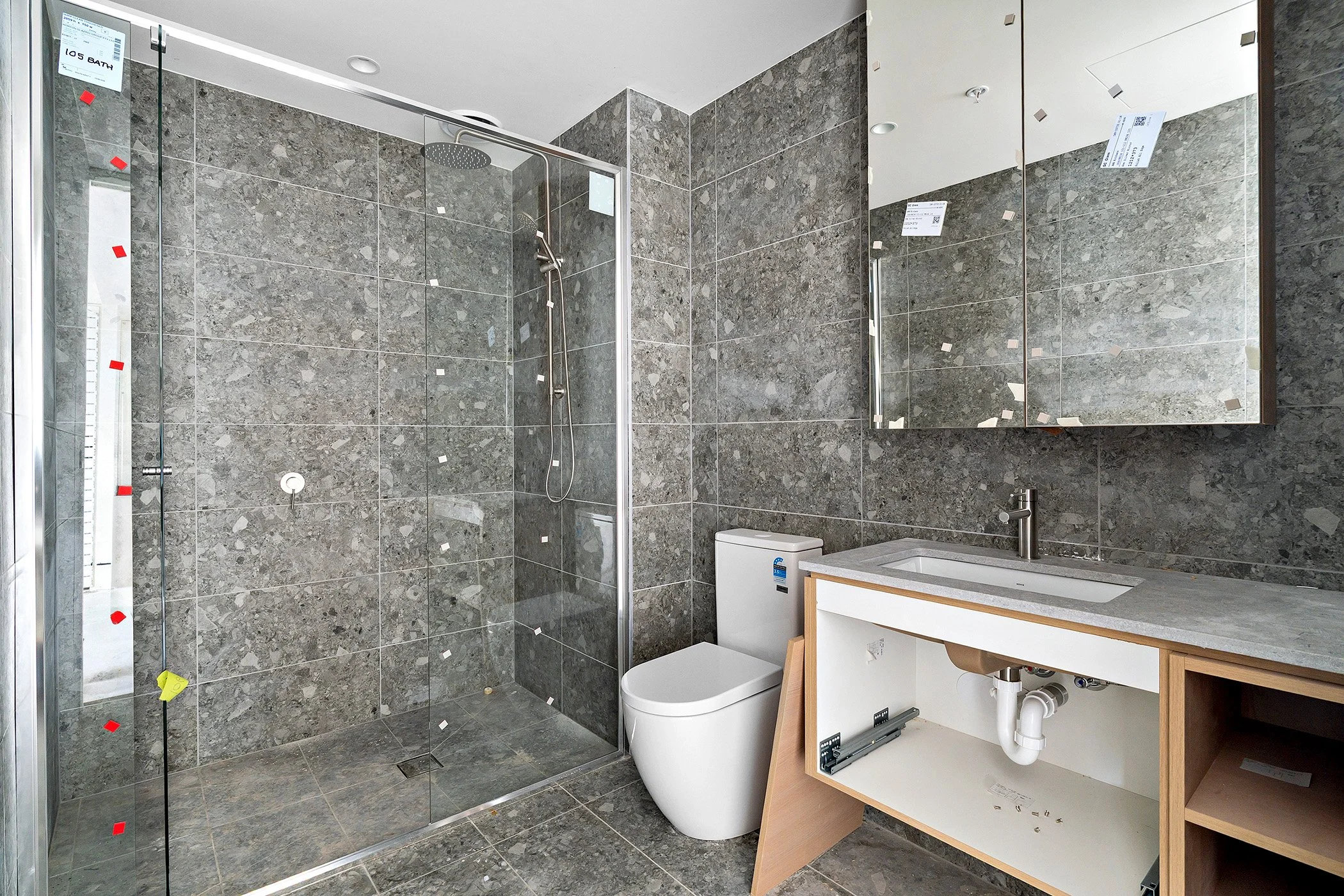 6-Bathroom.jpg