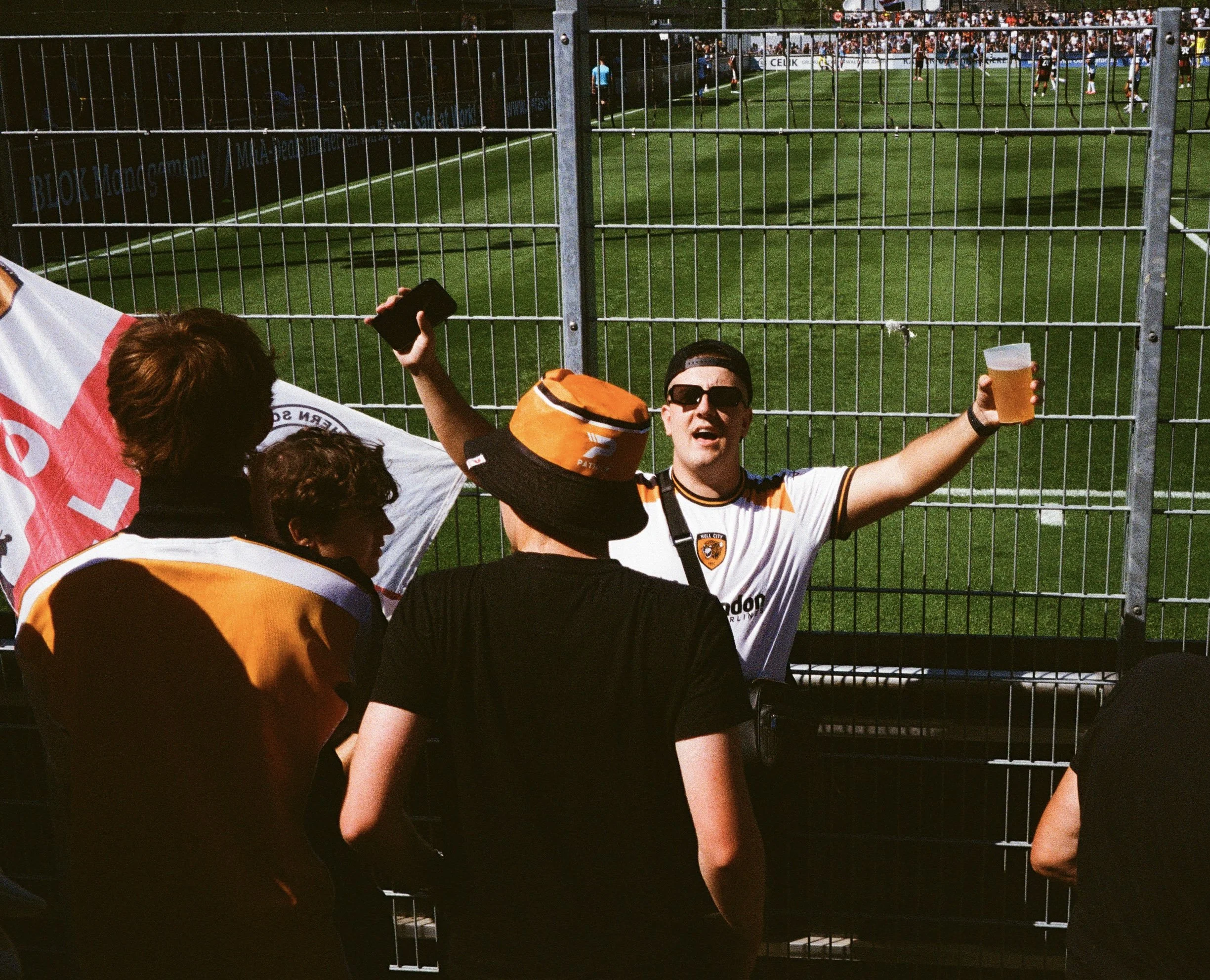 2-000162010010.jpg