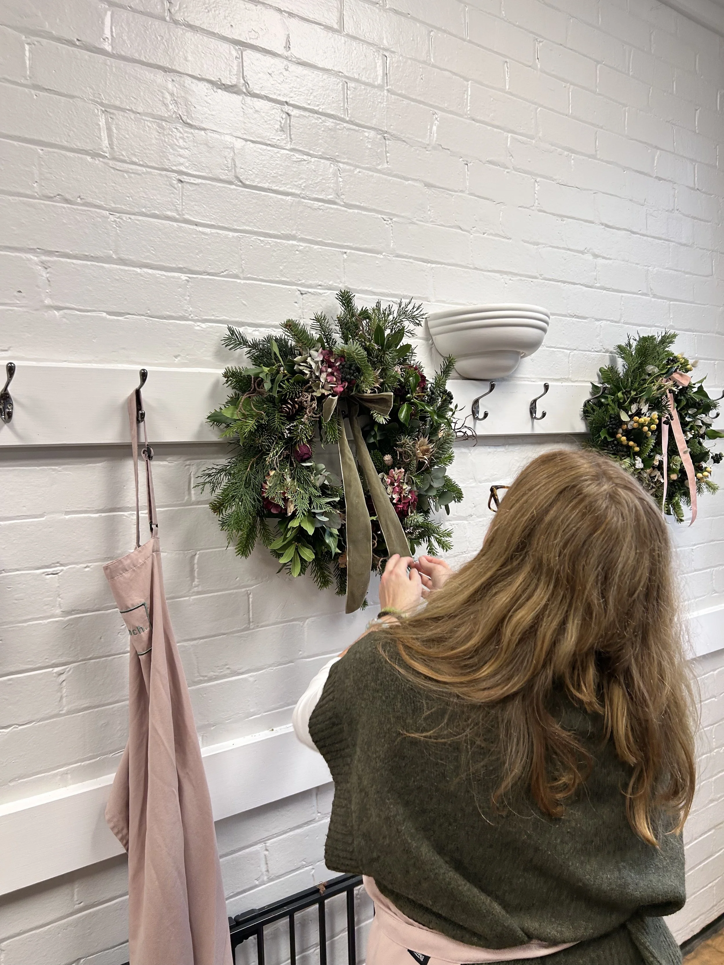 Sunday 6th December : Festive wreath making, The Mill Art Centre, Banbury (BOOK DIRECT)
