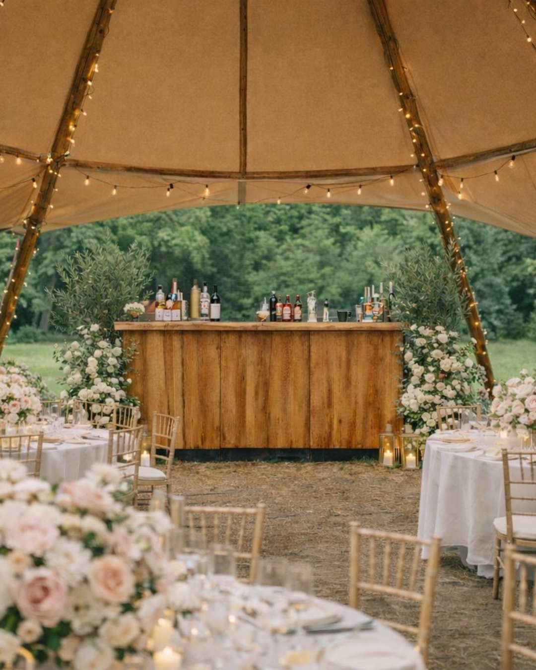 Rustic Oak Bar.png