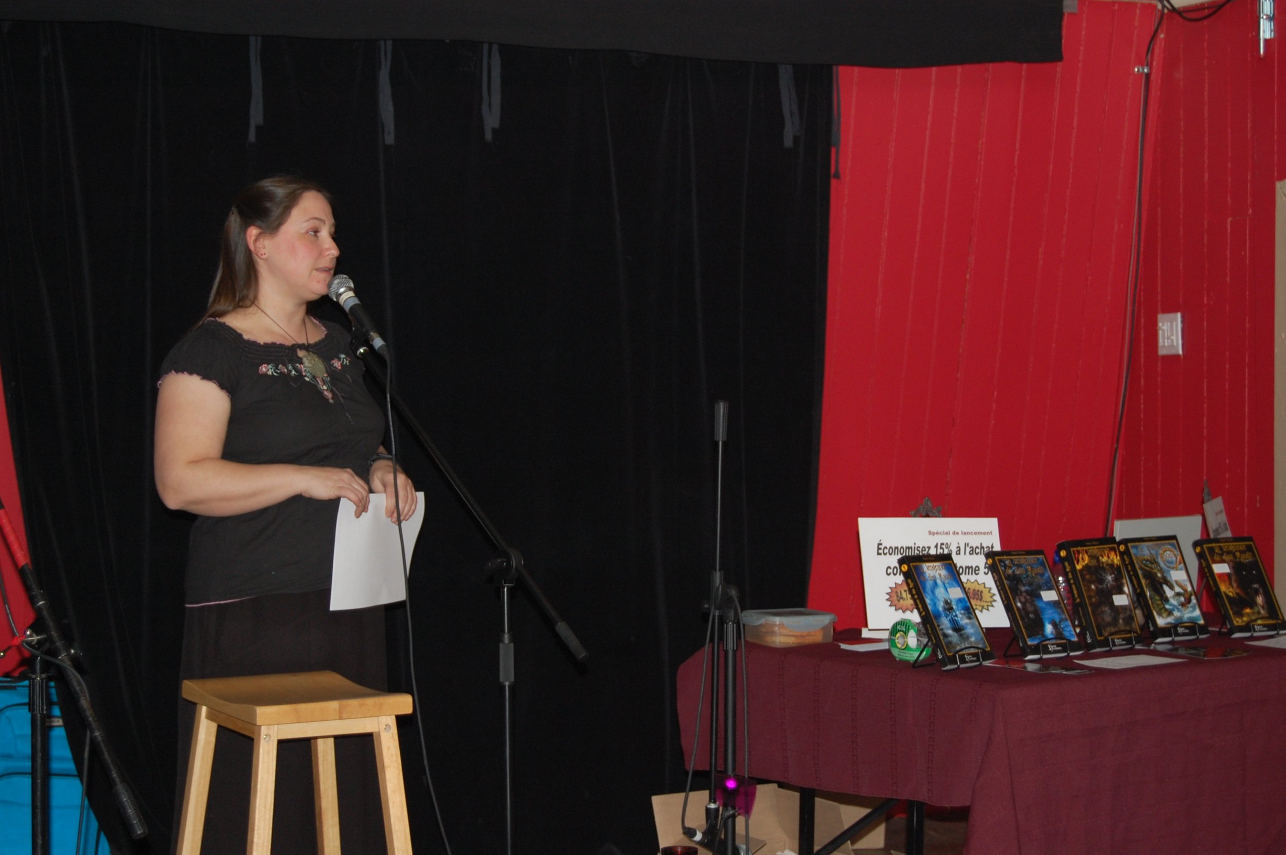 Lancement du livre "Le Ragnarök", T5 de la série "La vengeance du dieu maudit", Restaurant l'Angélus, Deschambault, 2012