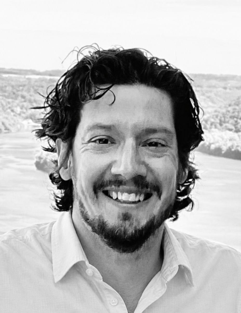 Smiling photo of the therapist David A. Gordon, LPC