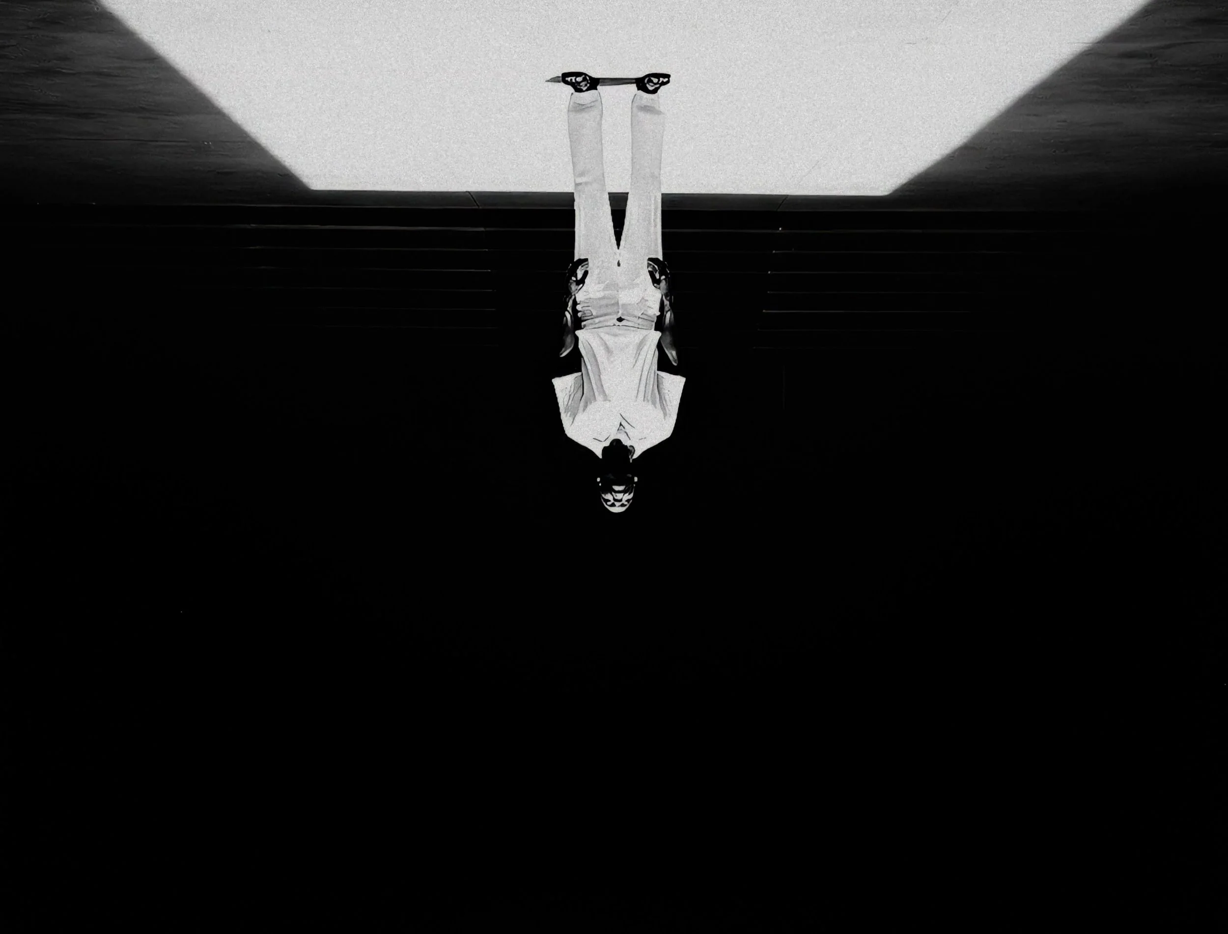 fashion_selects1_7_v1.00_00_09_16.Still009.jpg