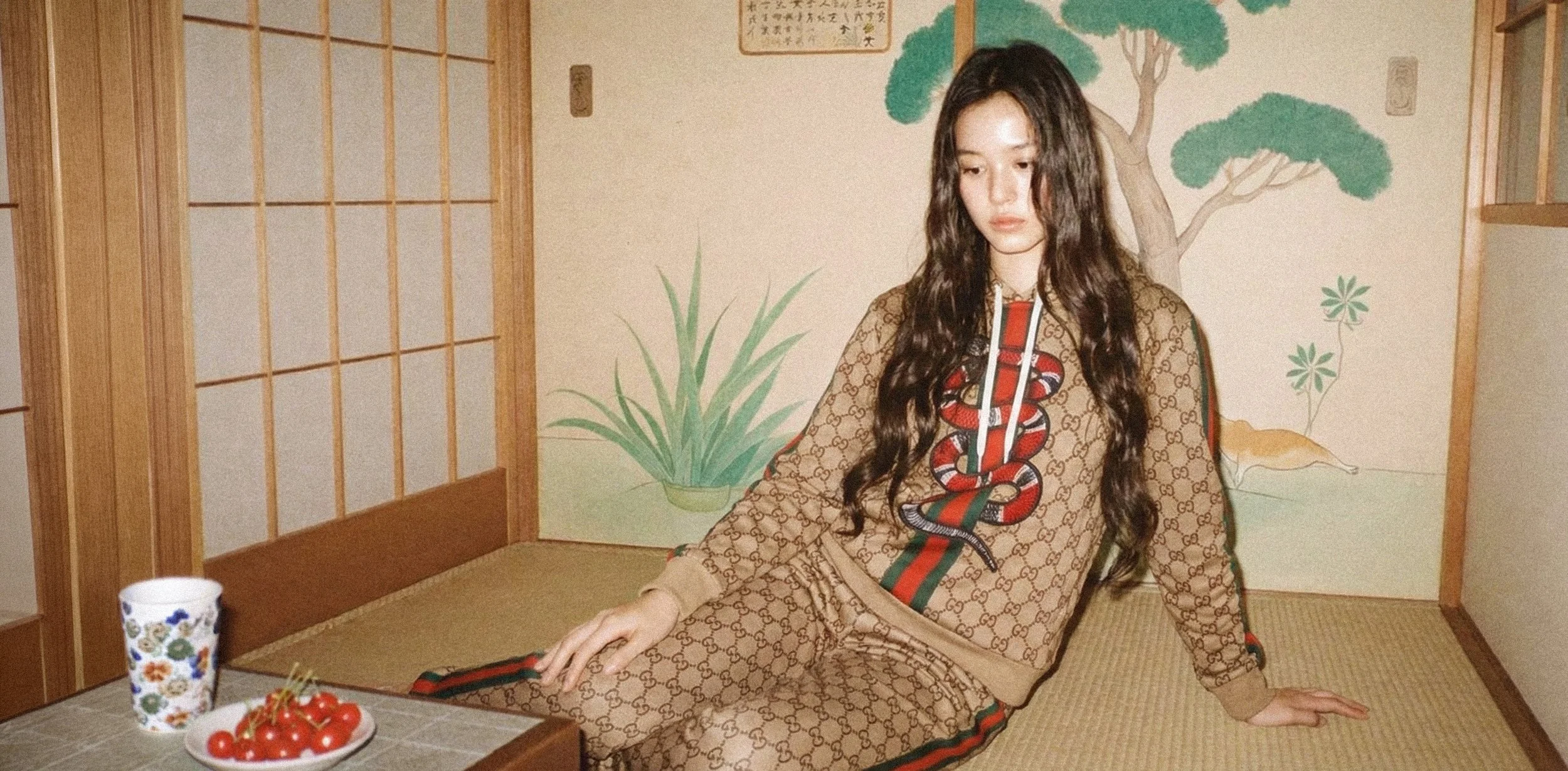 1B_New_Grain_Gucci_Woman copy 2.jpg