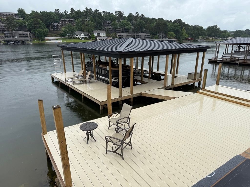 Composite deck and seating on a covered boat dock, Lake Hamilton