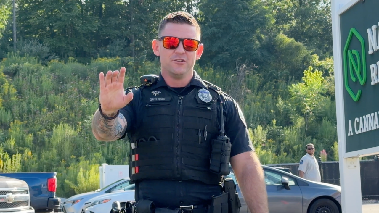 FIRST AMENDMENT AUDITING A DISPENSARY - COPS CALLED!