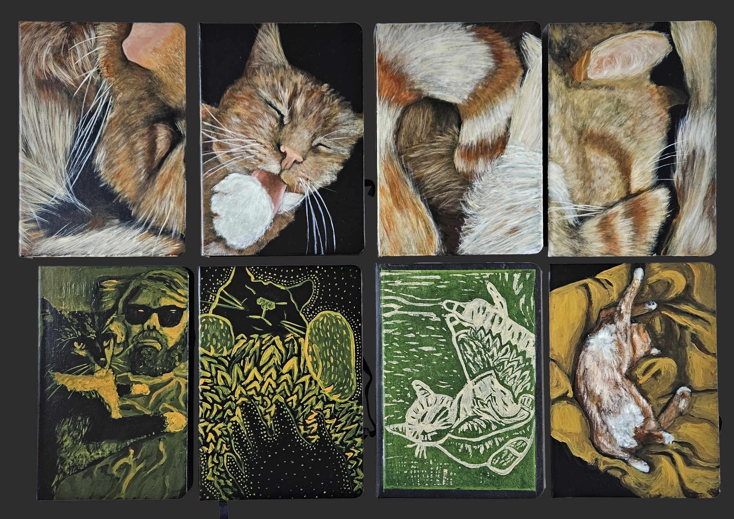Twee schilderijen van een slapende oranje poes, een met de poes likkend en de andere met de kop onder de staart.