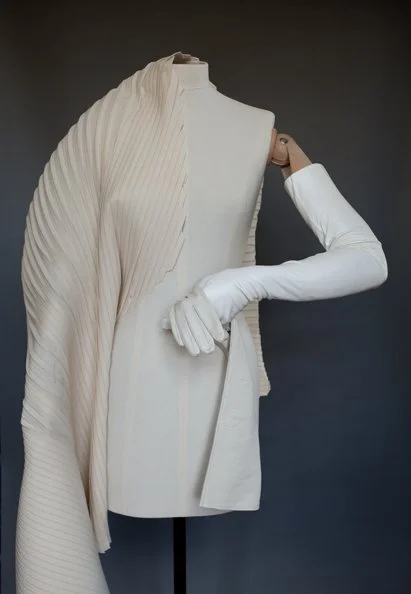 Simone Handbag Museum - custom mannequins