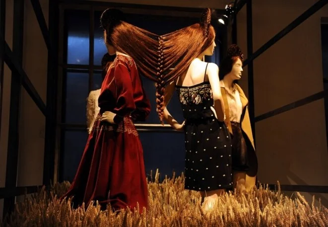 Chloe-Attitudes-al-Palais-de-Tokyo_main_image_object.jpg