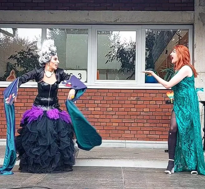 Die KeinKunst Drags Köln - auf einem Straßenfest - Live.