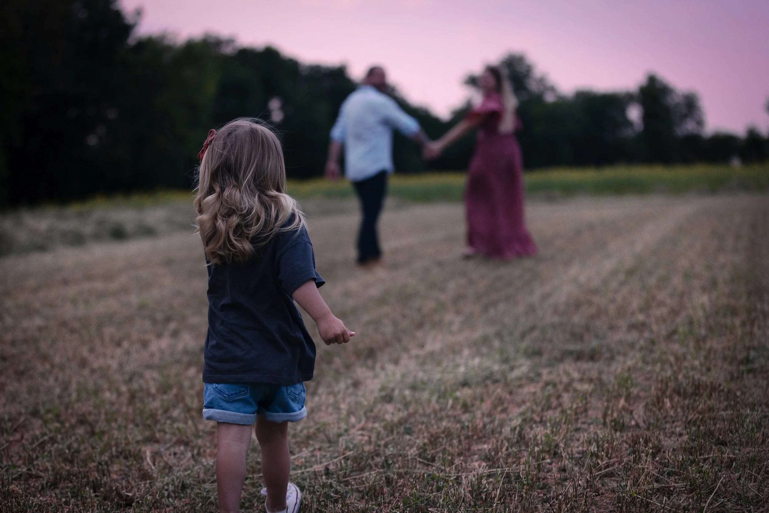 Emilie De Freitas Photographie spécialisée en séance famille et à la golden hour dans la région toulousaine