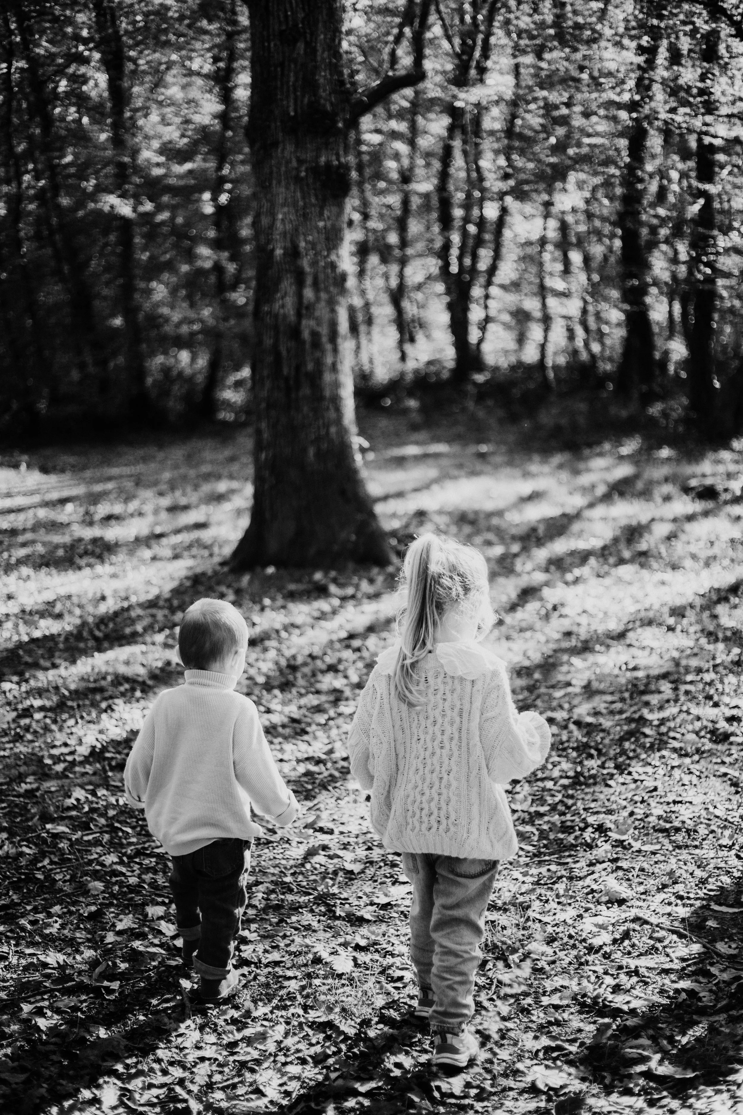 Emilie De Freitas photographie vos moments en famille dans la nature près de Toulouse