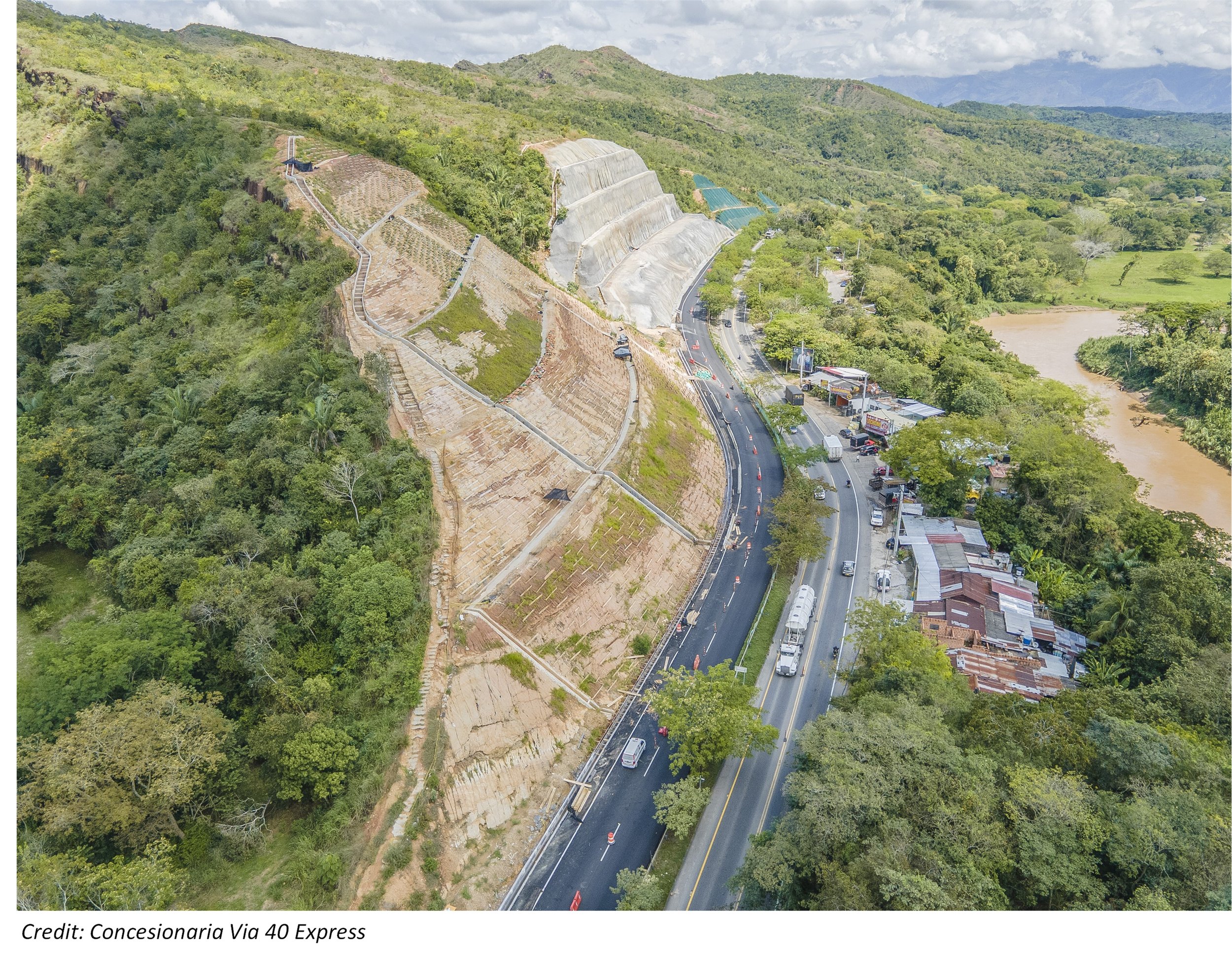 June 2023 - Astris advises VINCI Highways and Conconcreto on a c. USD 575 Mn financing for the Via 40 Express tollroad project in Colombia