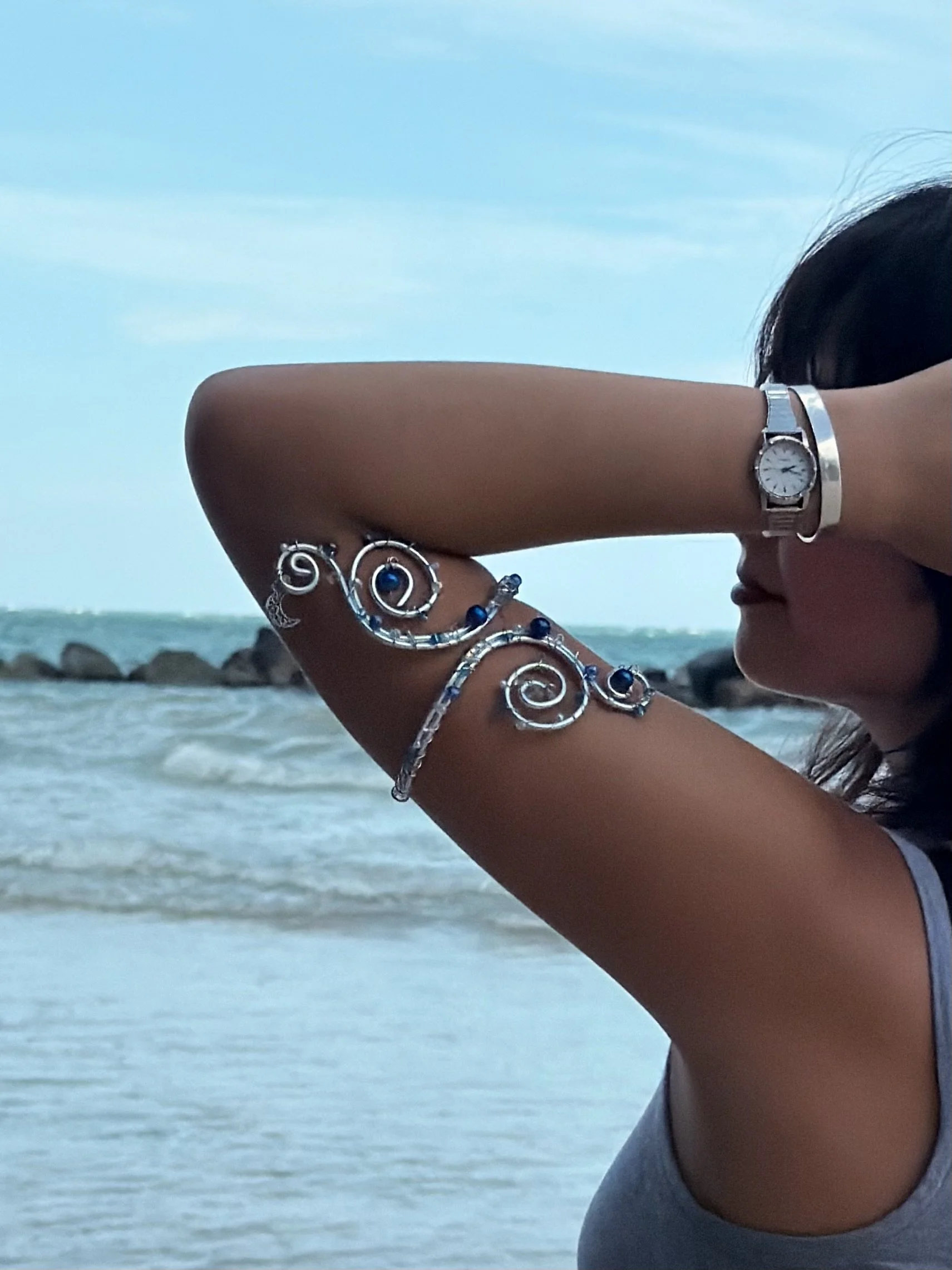 BLUE SPIRALS ARM CUFF