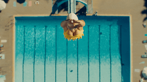 giffgaff "The Big Swim"