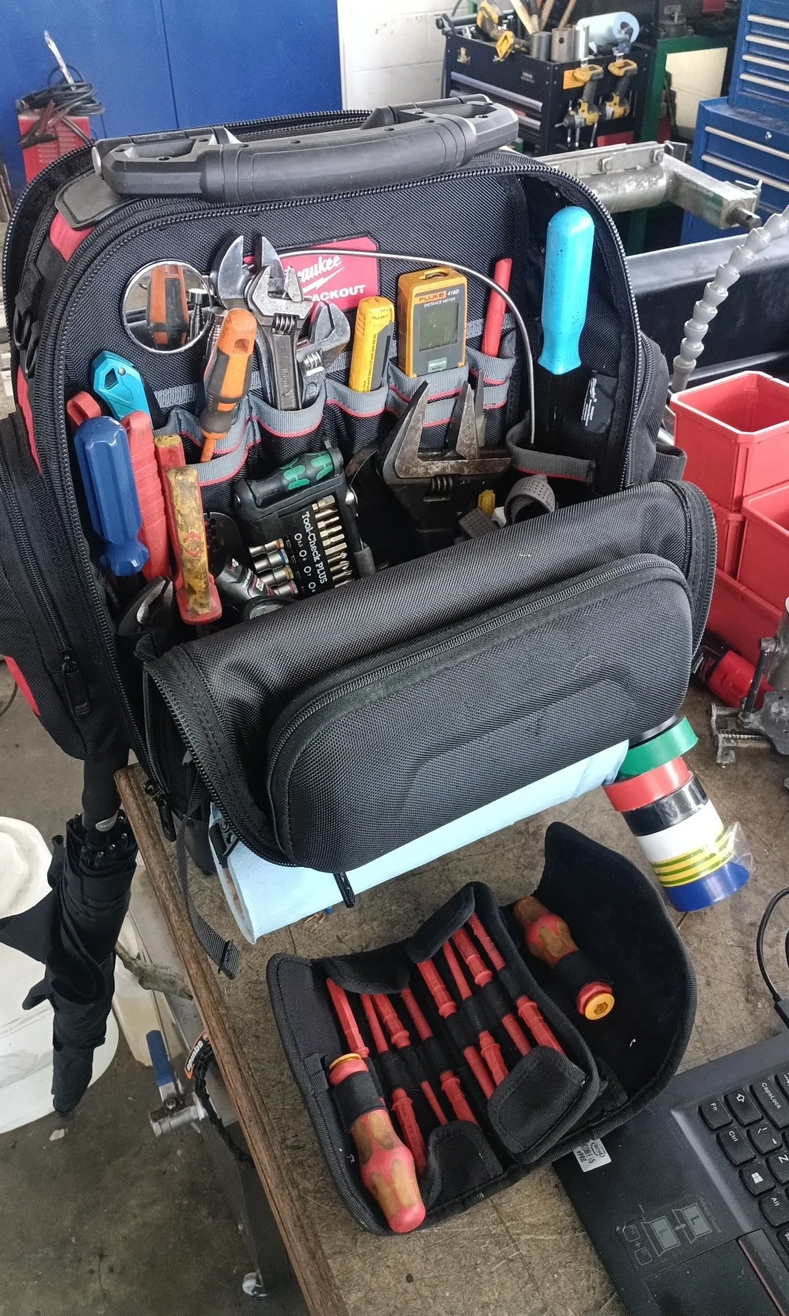 commercial and domestic electrical or mechanical callout