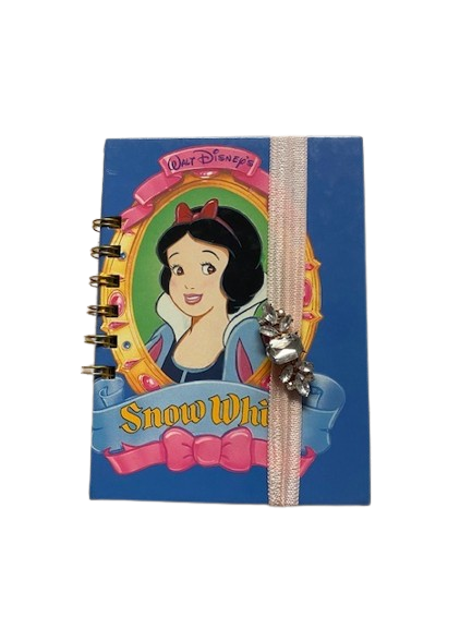 snow_white_journal-removebg-preview.png