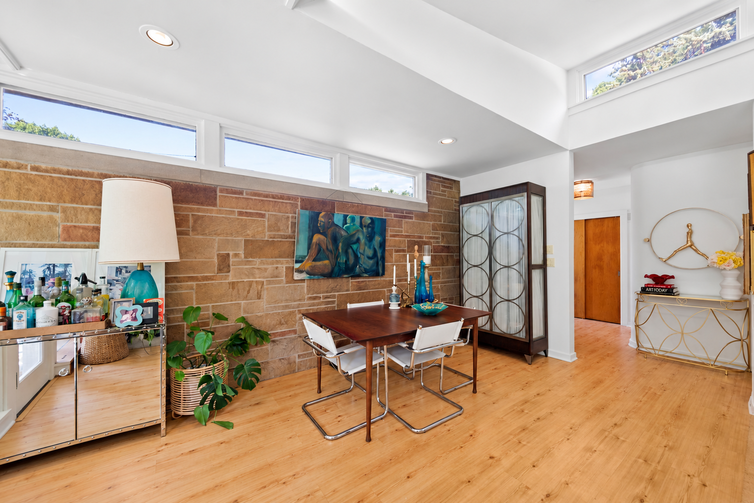19 Greenacres Dining Room