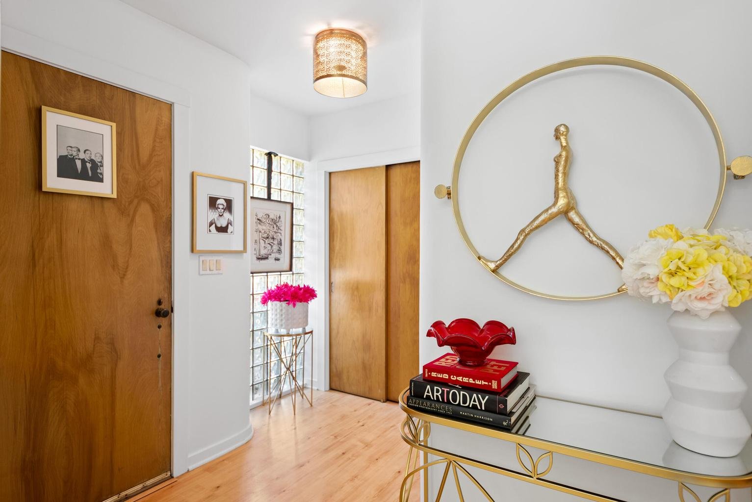 19 Greenacres Foyer_6.jpg