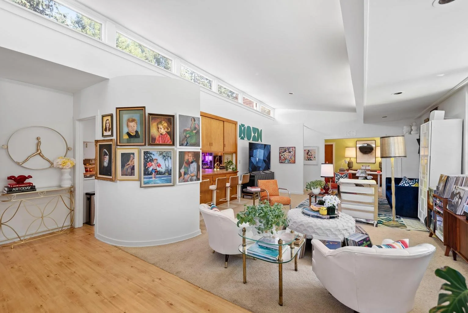 19 Greenacres Living Room and Office_9.jpg