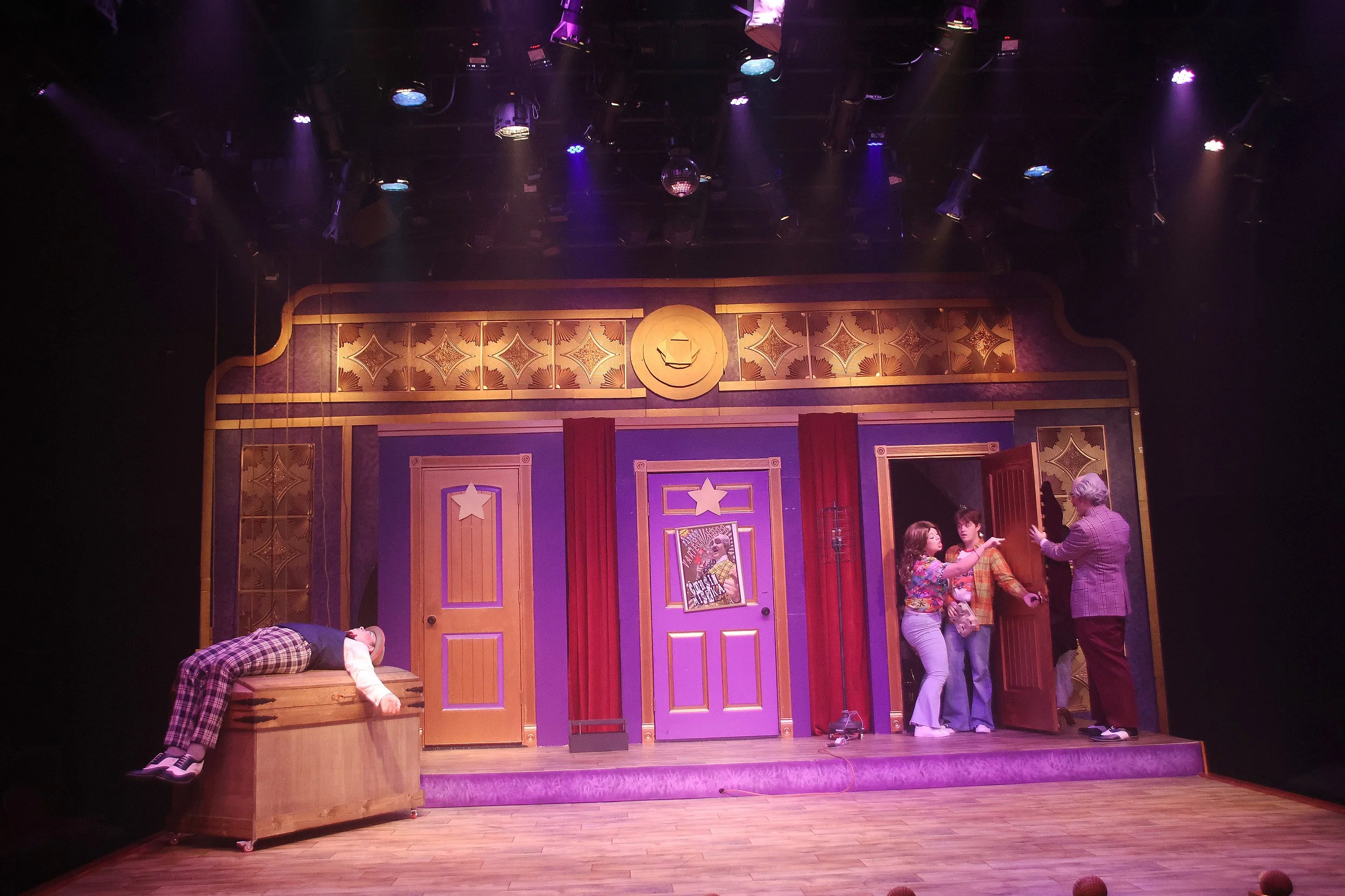 FUNNY BONED - COM Theatre-141.jpg