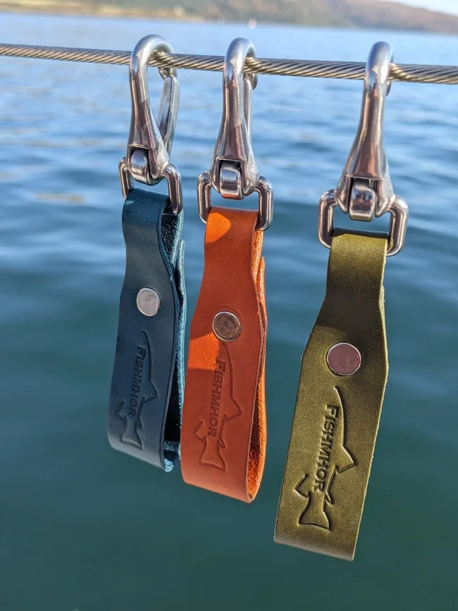 TRIO LEATHER FISH KEYRING c.webp