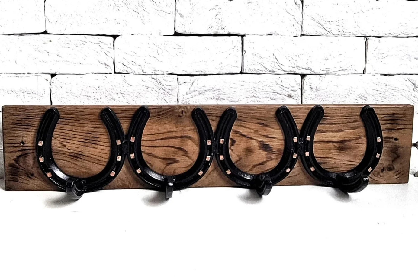 HORSESHOE COAT HOOKS a.webp