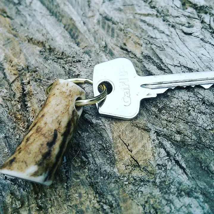 STUB ANTLER KEYRING a.webp