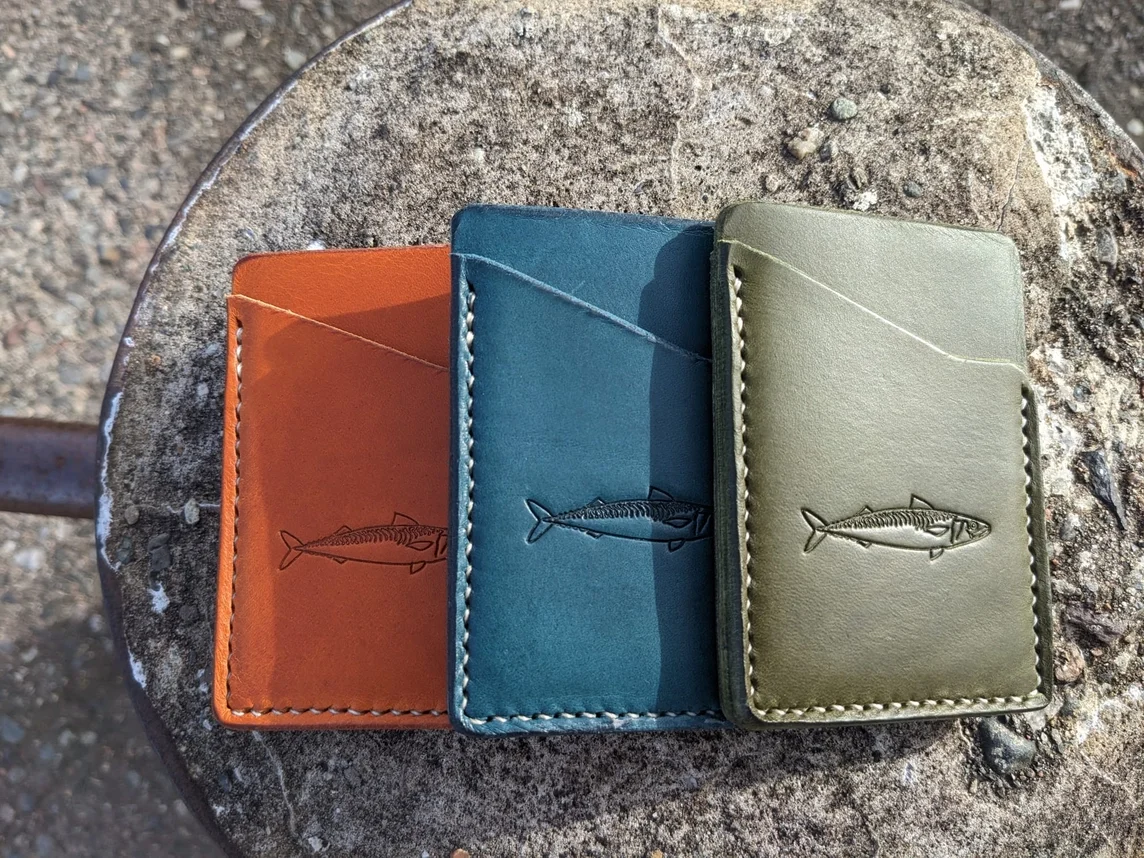 TRIO FISH CARD HOLDER a.webp