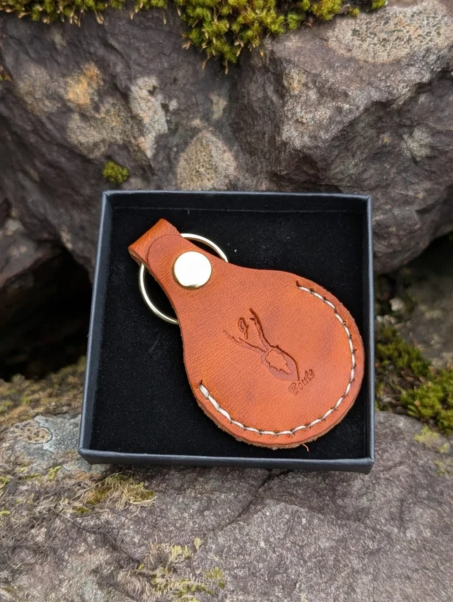 TAN STAG AIRTAG KEYRING.webp
