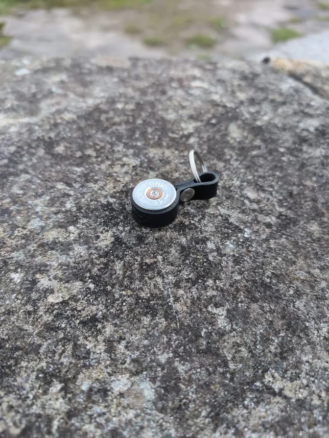 BLACK SHOTGUN CARTRIDGE KEYRING c.webp