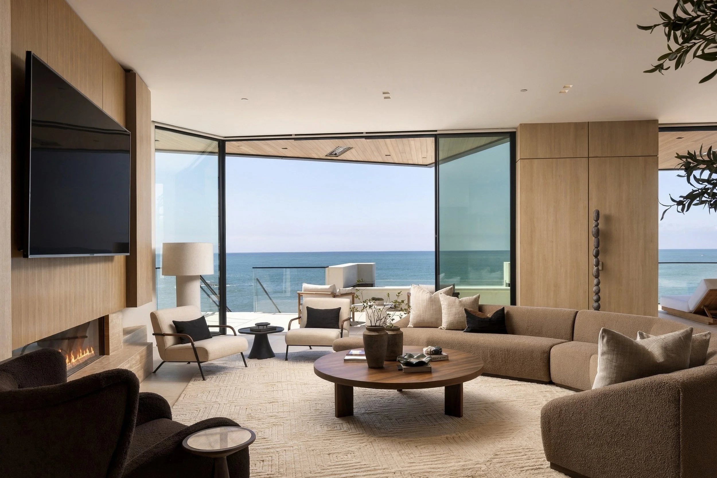 1 Strand Beach Drive - cAndrew Bramasco 2026 (28).jpg