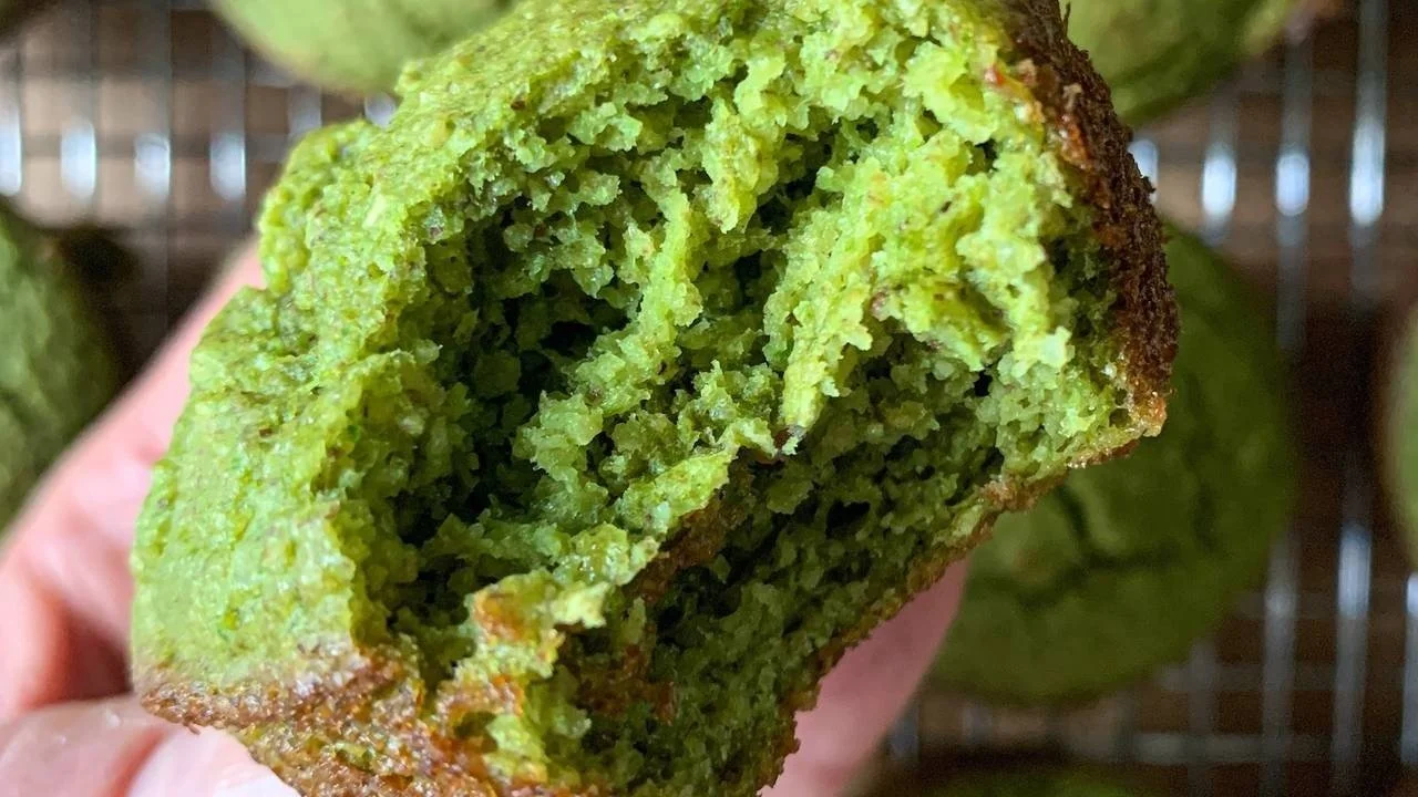 Banana Oat Mighty Green Muffins (Blender Muffins)