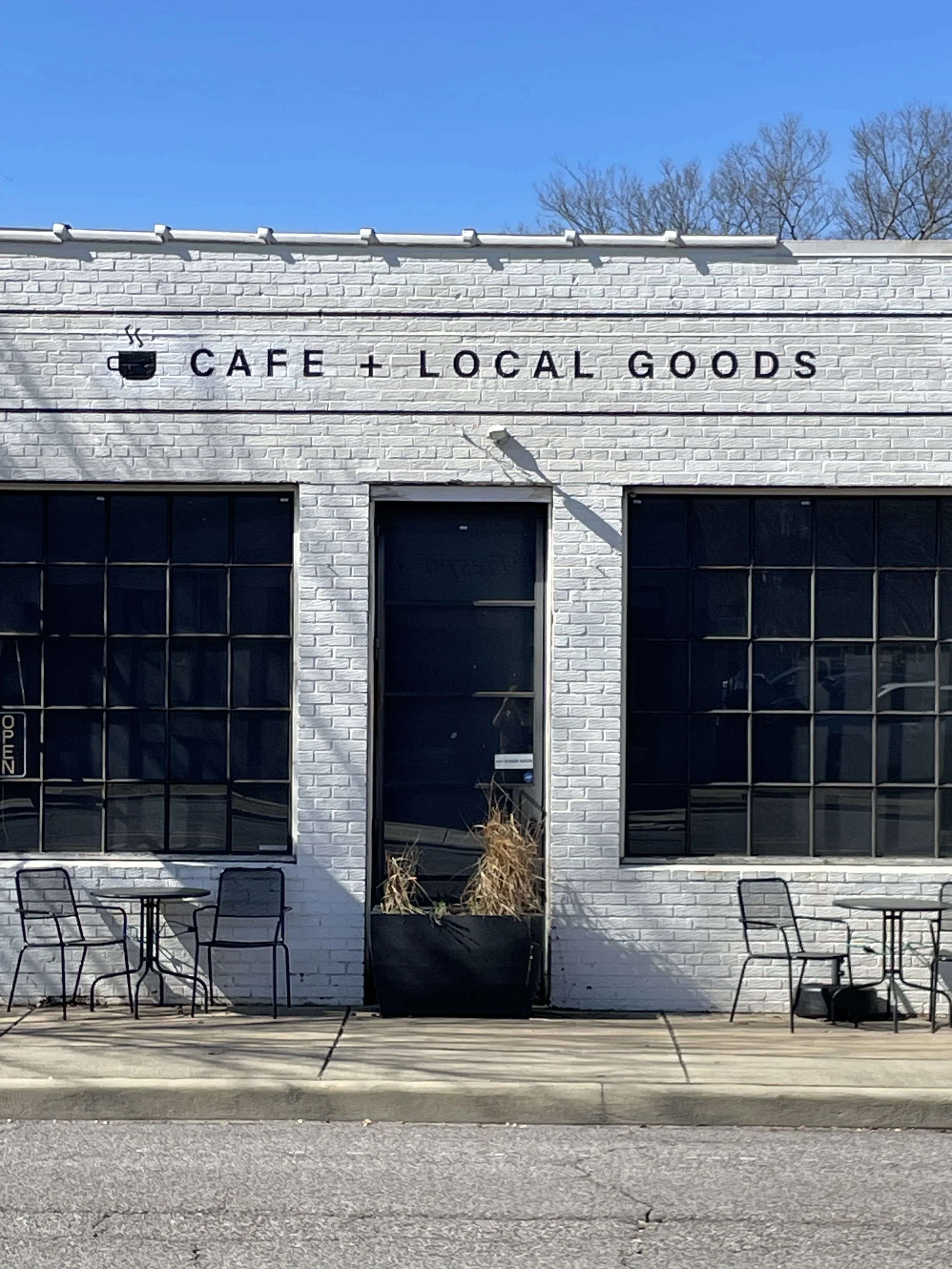 downtown Woodlawn Cafe sign