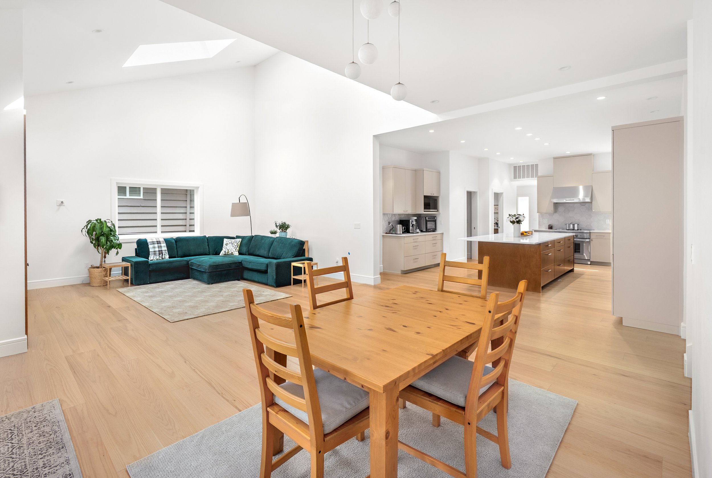 Shoreline Addition dining room