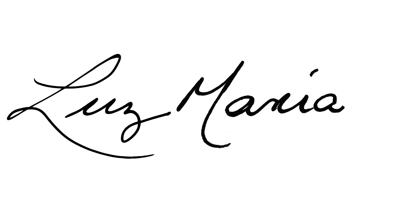 A black background with the name 'Maria' written in elegant cursive script.