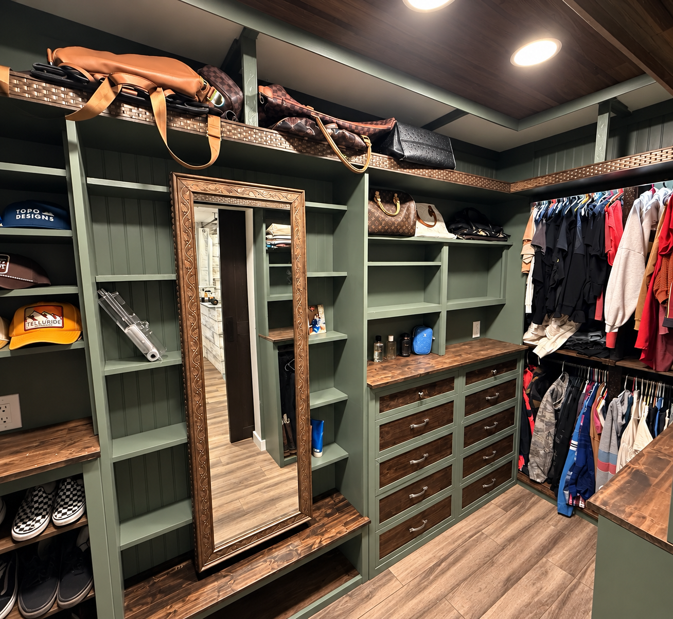 Custom Closets