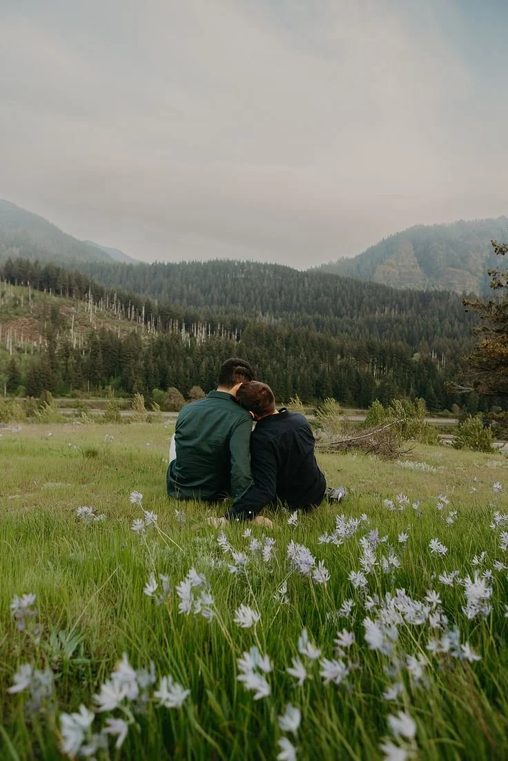 Queer Couples Session at Columbia River Gorge.jpg