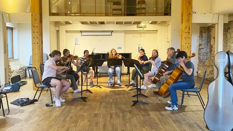 Senior-23-Ensemble-1a.jpg
