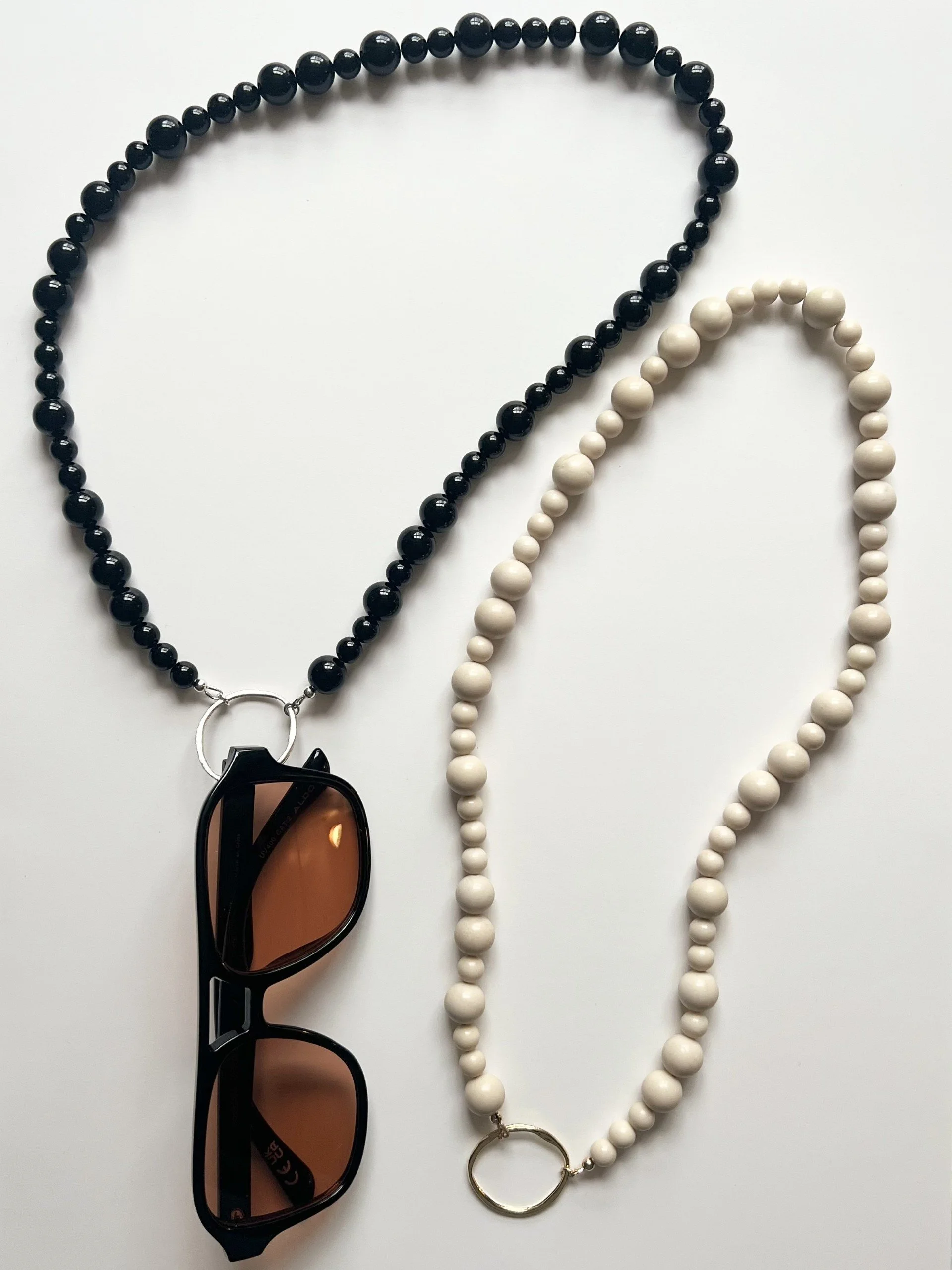 Beaded Glasses Chains2.jpg (Copy)